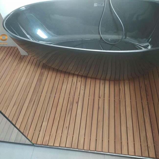 Teak ahşap banyo
